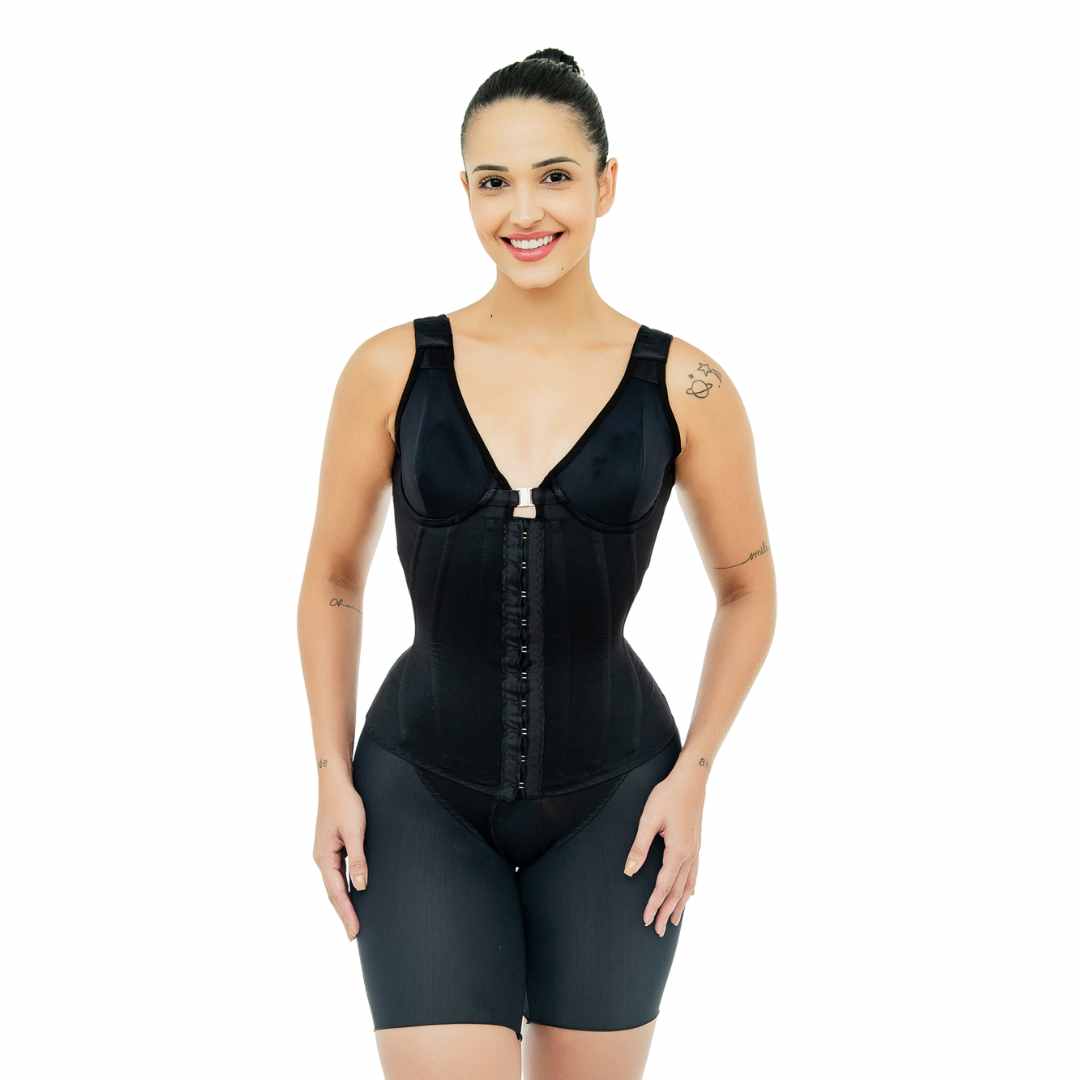 Body Modelador com Barbatanas, Shorts e Busto Pré Moldado