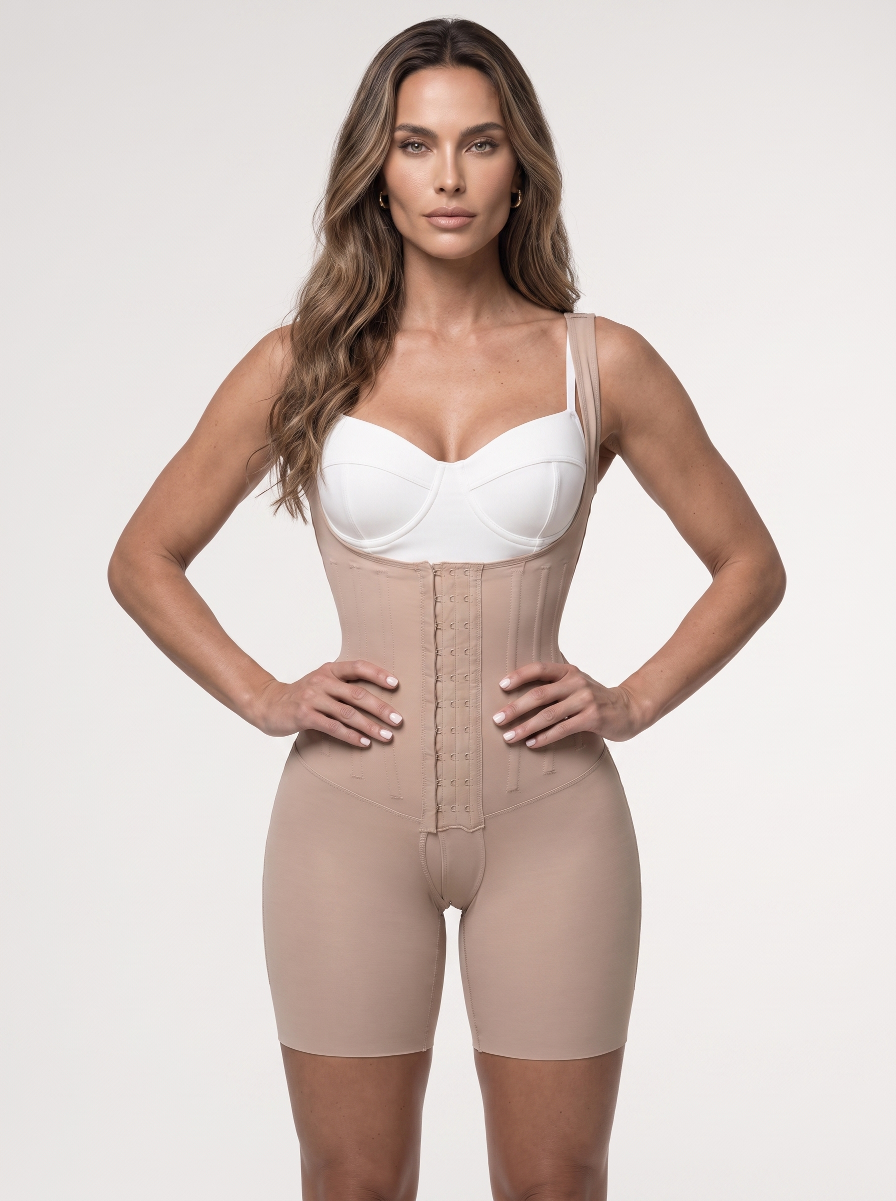 Body com 14 Barbatanas de Aço e shorts